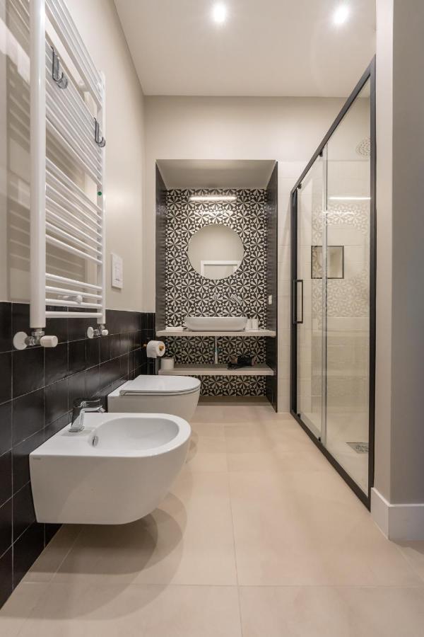 Palazzo Massa Apartments เนเปิลส์ ภายนอก รูปภาพ