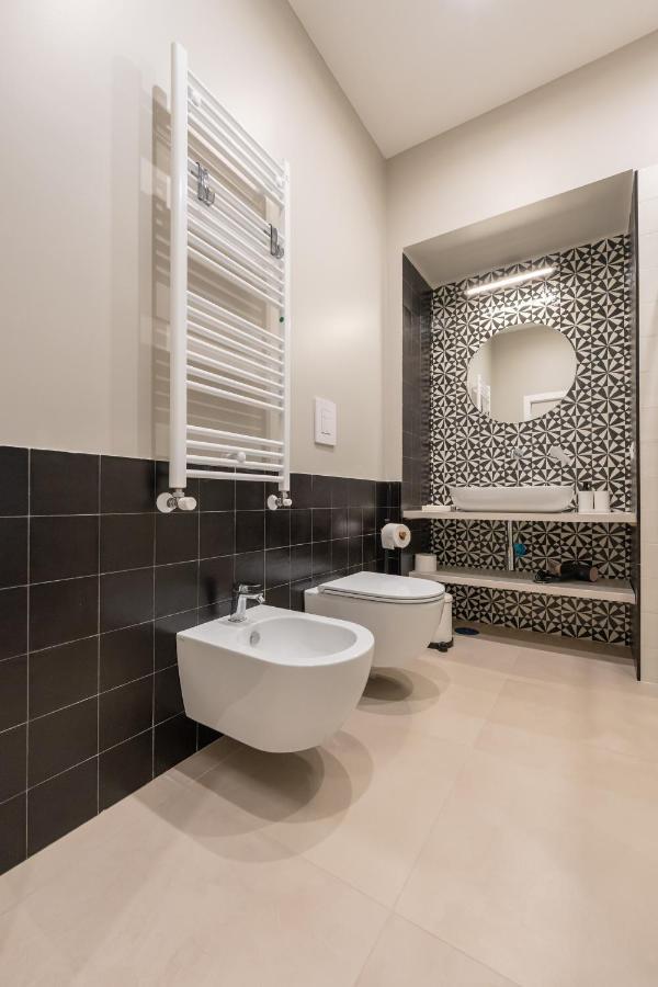 Palazzo Massa Apartments เนเปิลส์ ภายนอก รูปภาพ