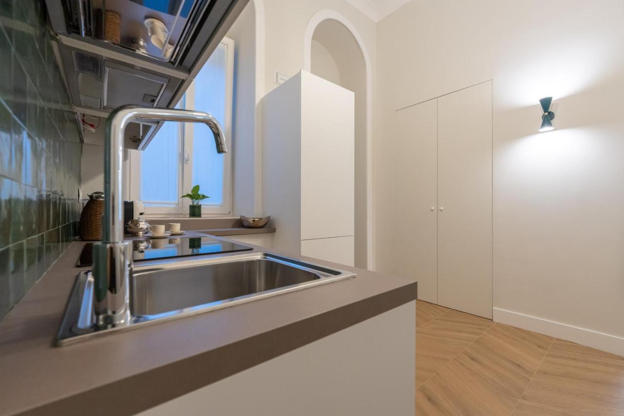 Palazzo Massa Apartments เนเปิลส์ ภายนอก รูปภาพ