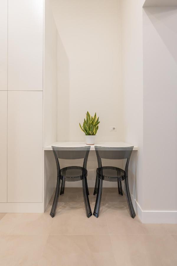 Palazzo Massa Apartments เนเปิลส์ ภายนอก รูปภาพ
